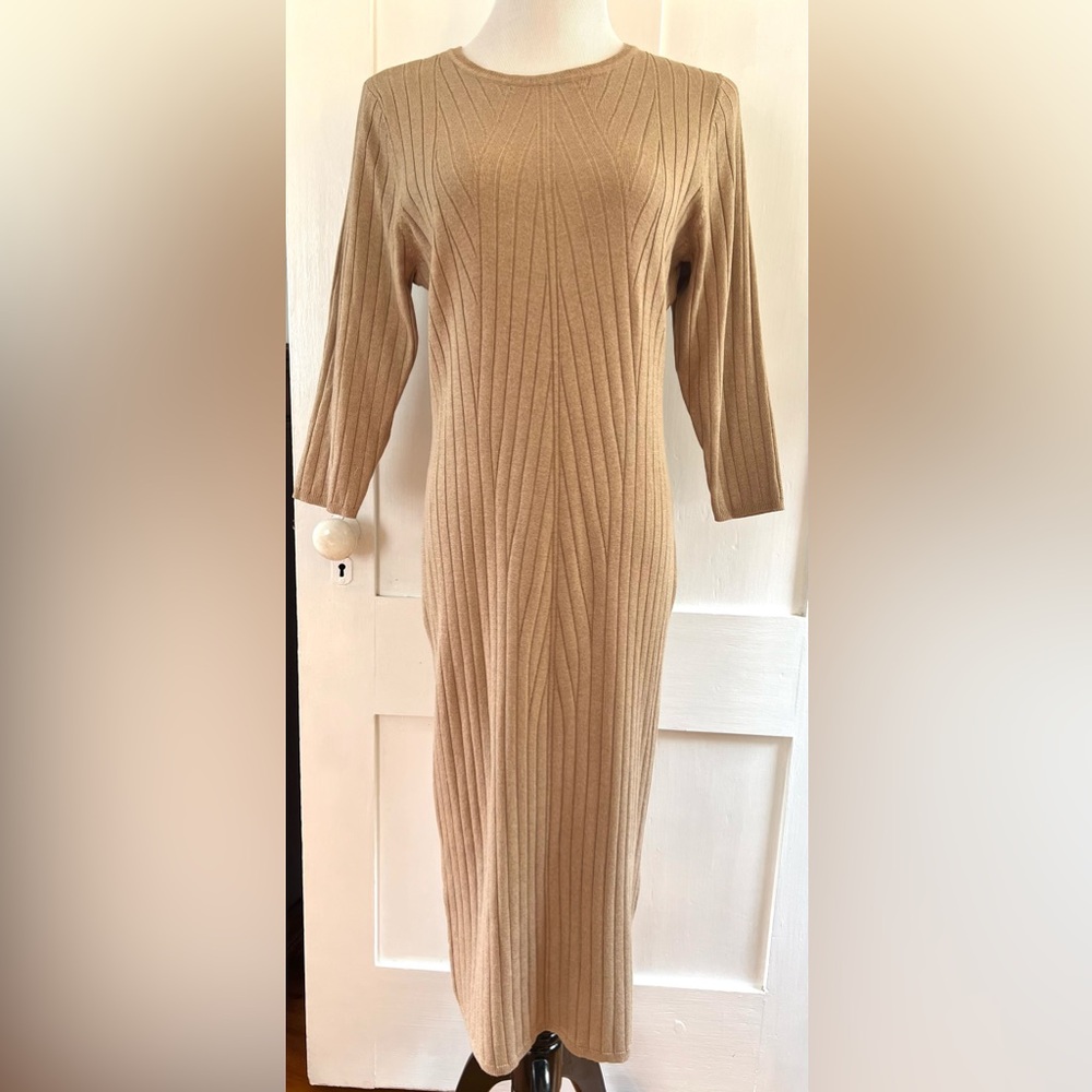 EUC Torrid Sz 1 sweater-knit shift dress, beige/tan, 3/4 sleeves
